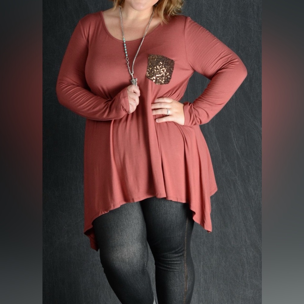 NWOT Women's Rust Top with Sequin Pocket unbranded size 2x